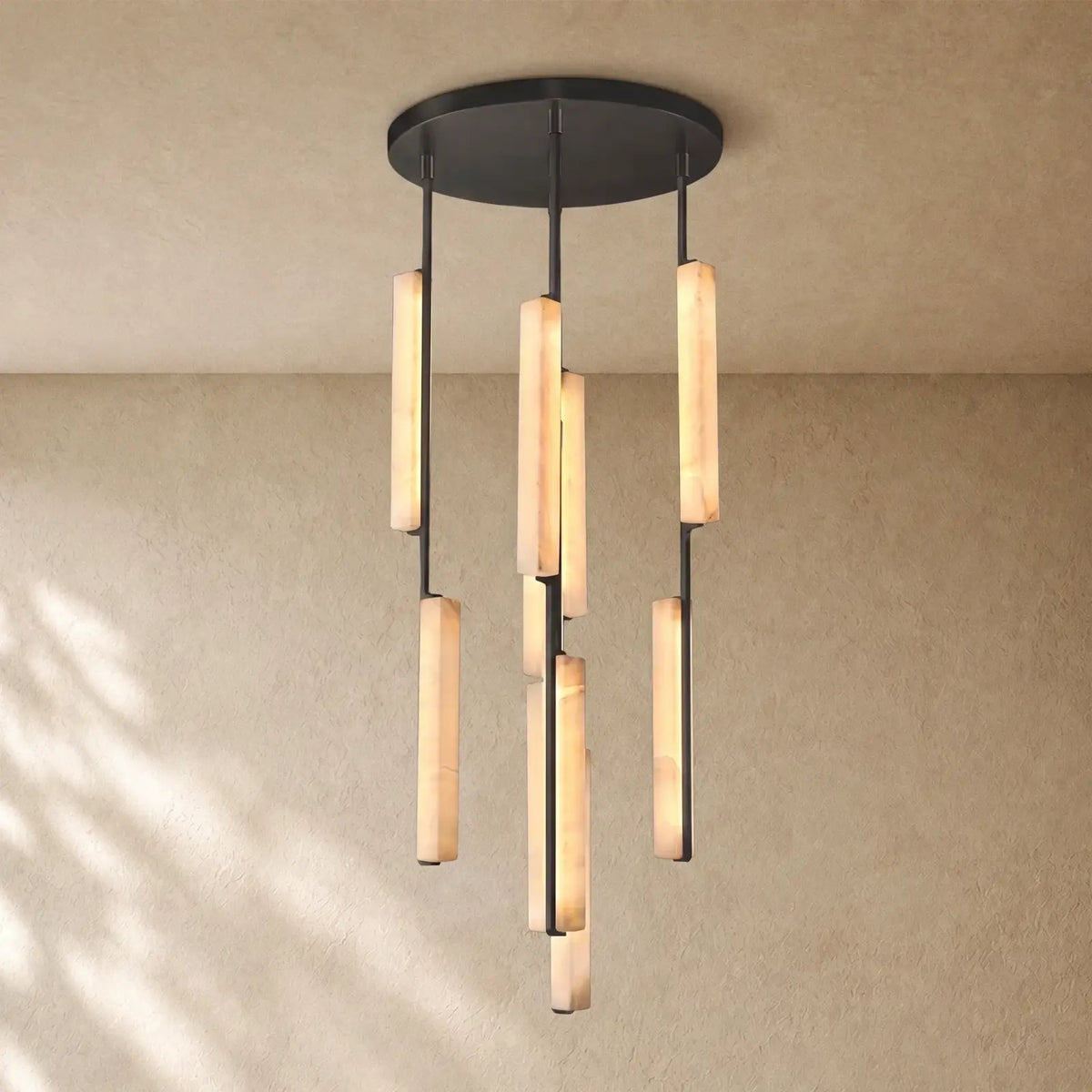 Audubom Alabaster Round Chandelier - 24’’ / Bronze / Classic