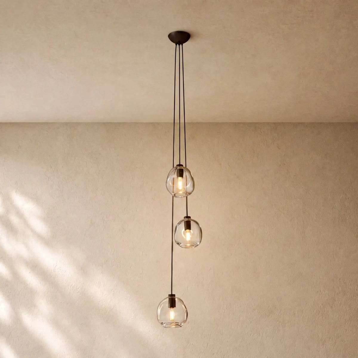 Bubble Glass Cascade Pendant - 3-Globe / Bronze / Clear