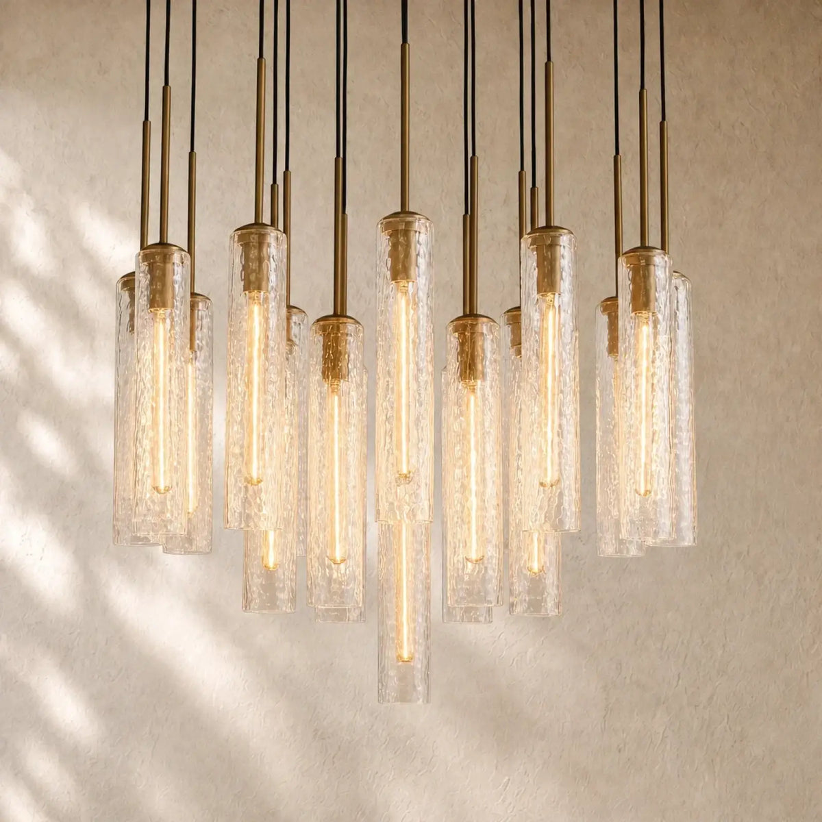Collane Round Chandelier - 36’’ / Hammered Glass