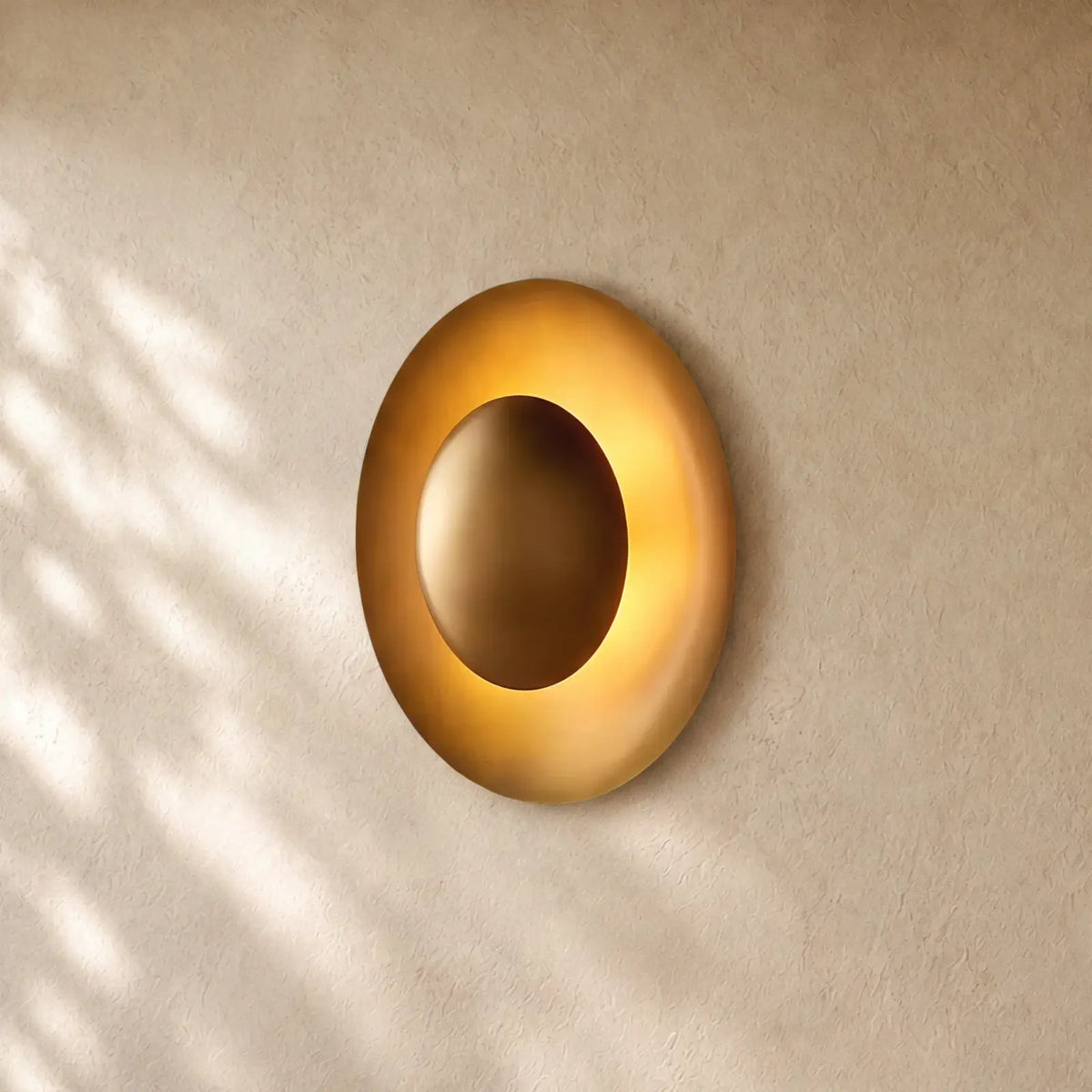 Cosm Dish Sconce - 18’’ / Brass