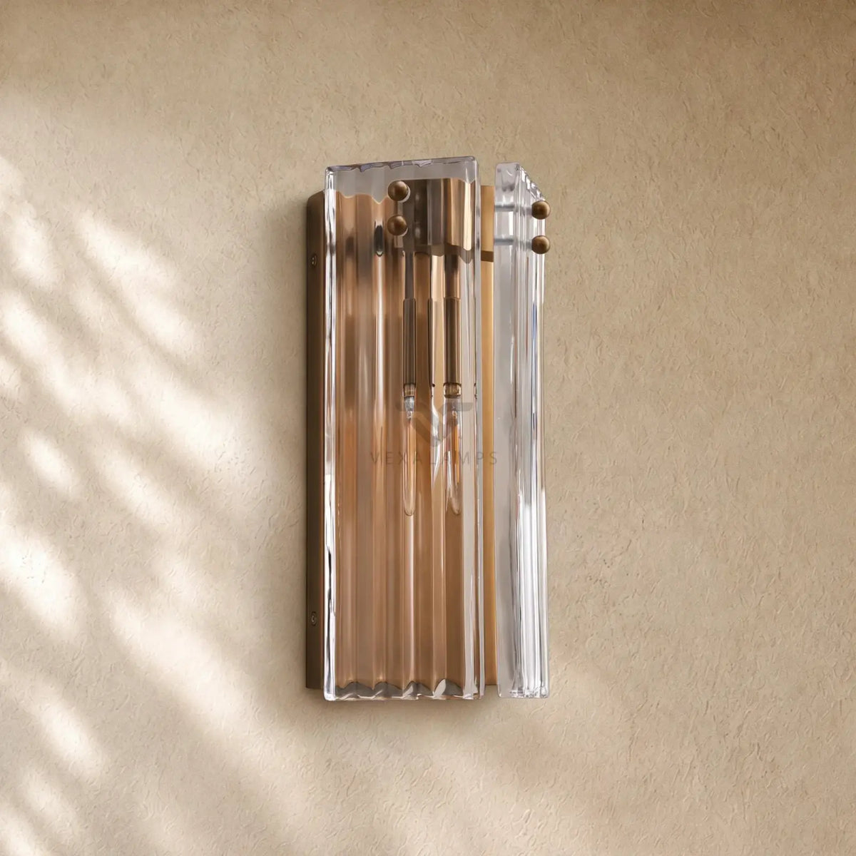 Delsio Sconce