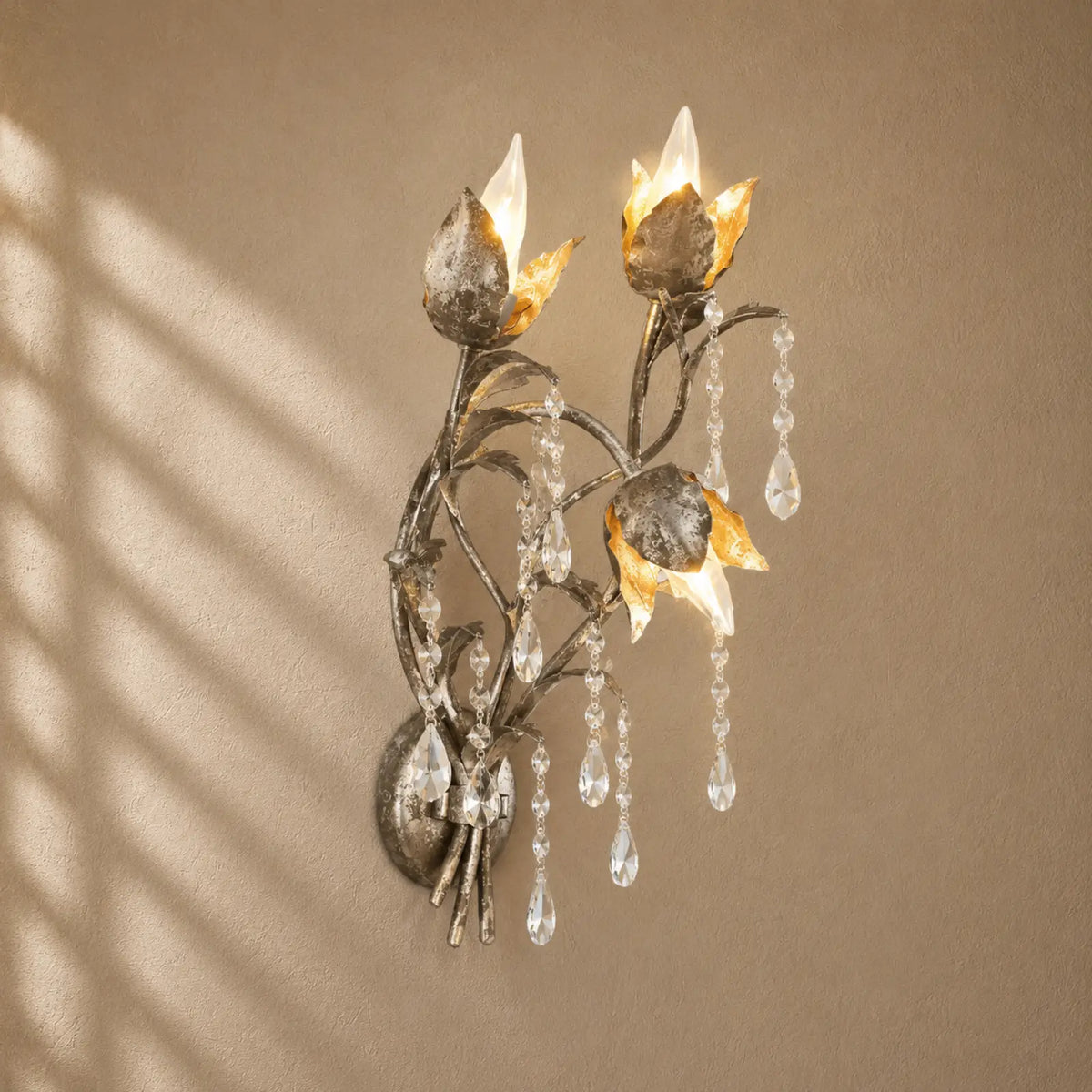 Viticcia 3-Light Wall Sconce